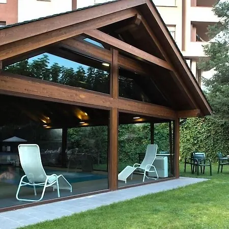 Apartamentos Pessets Adelaida *
