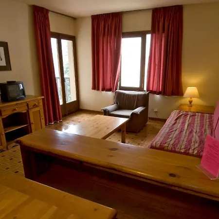 Pessets Adelaida Apartament Sort